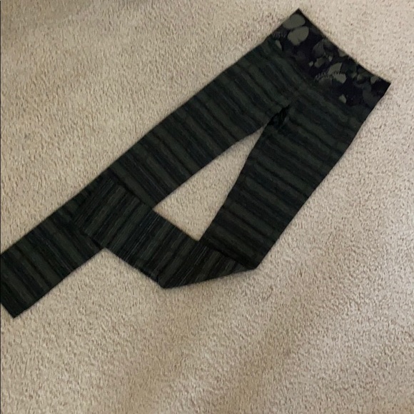 LULULEMON pant - Picture 4 of 5
